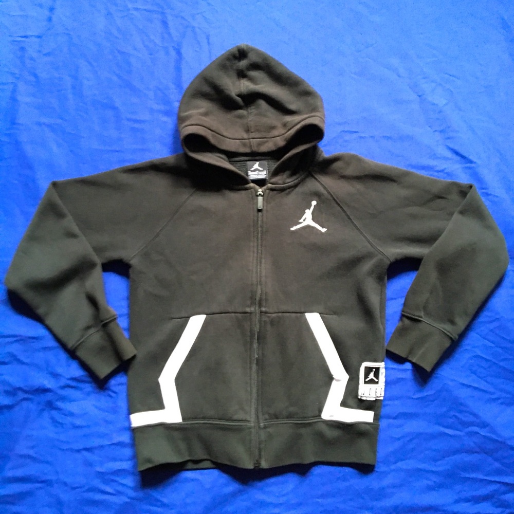 Boys Jordan Hoodie Size M